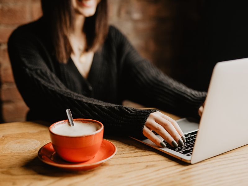 Tea Zavacki | Neodoljiva prodaja u inboxu